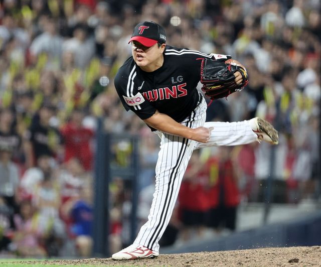 LG 트윈스 우완 장현식이 2025시즌 올스타 브레이크 이후 슬럼프에 빠져 있다. 사진 연합뉴스