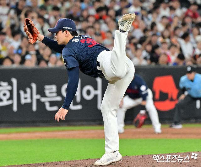 롯데 자이언츠 좌완 파이어볼러 유망주 홍민기가 20일 서울 잠실야구장에서 열리는 2025 신한 SOL Bank KBO리그 LG 트윈스와의 팀 간 12차전에 앞서 1군 엔트리에서 말소됐다. 사진 엑스포츠뉴스 DB