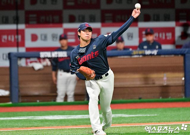 롯데 자이언츠 좌완 파이어볼러 유망주 홍민기가 20일 서울 잠실야구장에서 열리는 2025 신한 SOL Bank KBO리그 LG 트윈스와의 팀 간 12차전에 앞서 1군 엔트리에서 말소됐다. 사진 엑스포츠뉴스 DB