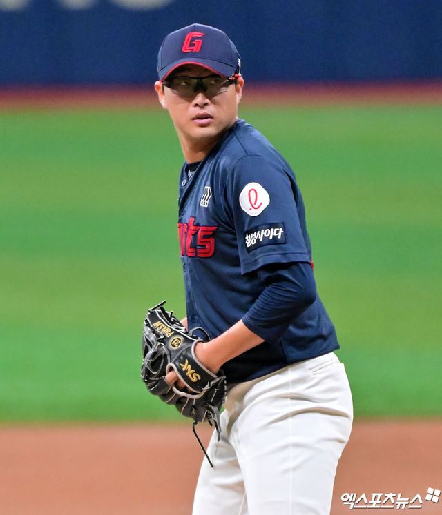 롯데 자이언츠 우완 박세웅이 22일 창원 NC파크에서 열리는 2025 신한 SOL Bank KBO리그 NC 다이노스와 팀 간 12차전에 선발투수로 나선다. 사진 엑스포츠뉴스 DB