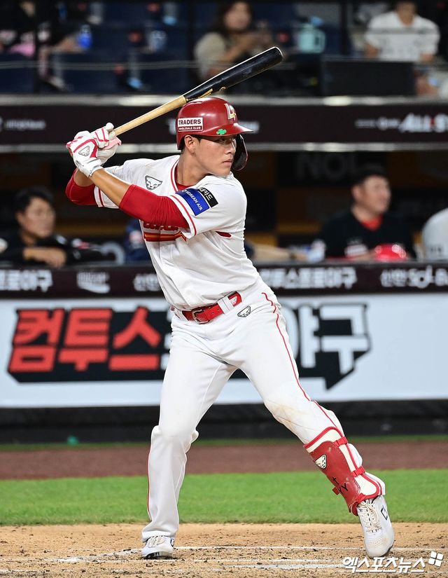 11일 오후 대전한화생명볼파크에서 열린 '2025 신한 SOL Bank KBO 퓨처스 올스타전' 남부리그와 북부리그의 경기, 7회말 1사 2루 북부 이율예가 타격을 준비하고 있다. 엑스포츠뉴스 DB