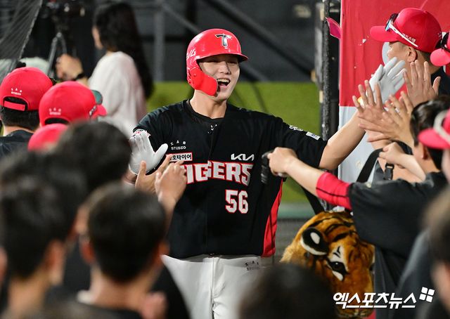 29일 오후 수원KT위즈파크에서 열린 '2025 신한 SOL Bank KBO리그' KIA 타이거즈와 KT 위즈의 경기, 6회초 1사 2,3루 KIA 오선우가 스리런 홈런을 날리고 있다. 엑스포츠뉴스 DB