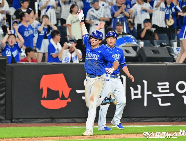 삼성 라이온즈 내야수 김영웅이 올해 정규시즌 경기에 출전해 홈런을 친 뒤 베이스를 돌고 있다. 엑스포츠뉴스 DB