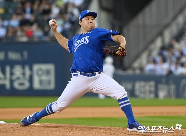 삼성 라이온즈 구원투수 이승현이 정규시즌 경기에 등판해 역투하고 있다. 엑스포츠뉴스 DB