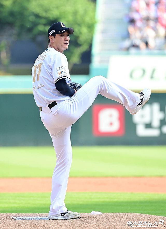 SSG 랜더스 투수 김광현이 경기에 등판해 투구하고 있다. SSG는 7일 인천 삼성 라이온즈전에서 삼성 오승환의 은퇴 투어를 진행할 예정이다. 엑스포츠뉴스 DB