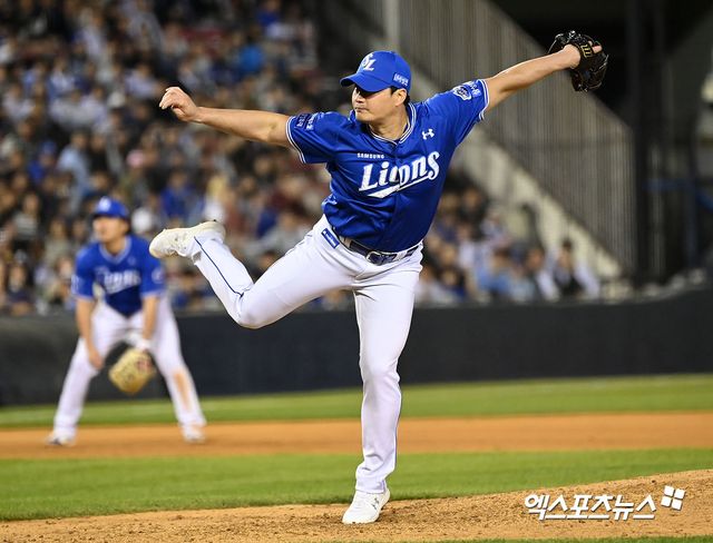 삼성 라이온즈 투수 오승환이 경기에 등판해 투구하고 있다. 오승환은 올 시즌을 끝으로 은퇴한다. SSG 랜더스는 7일 인천 삼성전에서 오승환의 은퇴 투어를 진행할 예정이다. 엑스포츠뉴스 DB