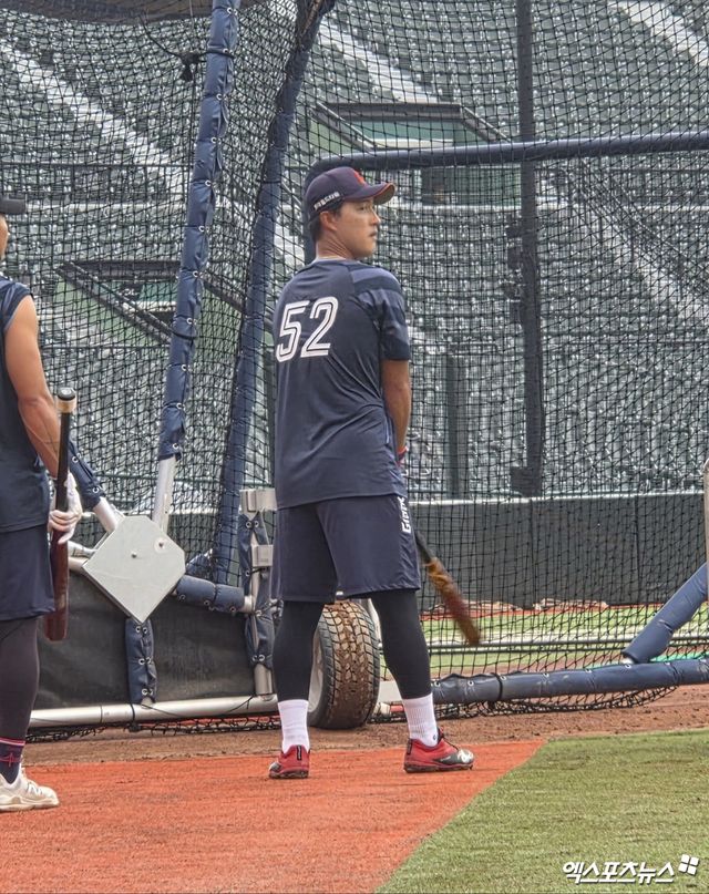 롯데 자이언츠 베테랑 내야수 노진혁이 6일 부산 사직야구장에서 열리는 2025 신한 SOL Bank KBO리그 KIA 타이거즈와의 팀 간 14차전에 앞서 올해 처음으로 1군 엔트리에 등록됐다. 사진 엑스포츠뉴스