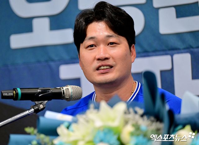 7일 오후 인천 오라카이 송도파크 호텔에서 삼성 오승환 은퇴 기자회견이 진행됐다. 삼성 오승환이 취재진의 질문에 답하고 있다. 인천, 김한준 기자