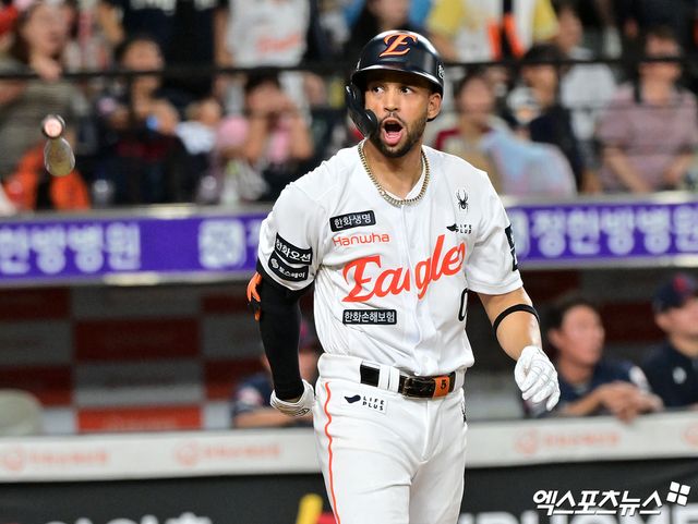 한화 이글스 외국인 타자 루이스 리베라토가 13일 대전 한화생명볼파크에서 열린 2025 신한 SOL Bank KBO리그 키움 히어로즈와의 팀 간 14차전에서 만루 홈런을 기록했다. 사진 엑스포츠뉴스 DB