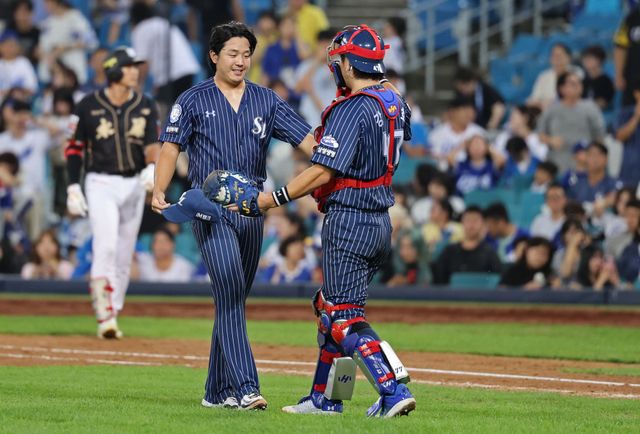 삼성 라이온즈 양창섭이 14일 대구 삼성라이온즈파크에서 열린 2025 신한 SOL Bank KBO리그 KT 위즈와 홈경기에 팀의 두 번째 투수로 구원 등판, 6⅔이닝 무피안타 1사구 5탈삼진 무실점을 기록하고 승리투수가 됐다. 삼성 라이온즈