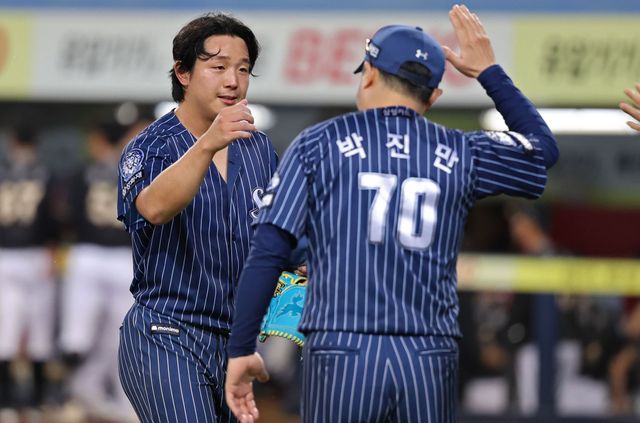 삼성 라이온즈 양창섭이 14일 대구 삼성라이온즈파크에서 열린 2025 신한 SOL Bank KBO리그 KT 위즈와 홈경기에 팀의 두 번째 투수로 구원 등판, 6⅔이닝 무피안타 1사구 5탈삼진 무실점을 기록하고 승리투수가 됐다. 삼성 라이온즈