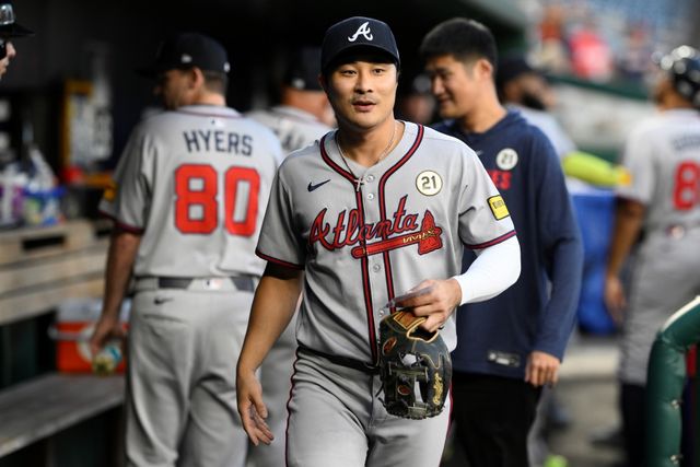 애틀랜타 브레이브스 내야수 김하성이 16일 미국 워싱턴DC의 내셔널스파크에서 열린 2025 미국 메이저리그(MLB) 워싱턴 내셔널스와의 원정경기에 5번타자 겸 유격수로 선발 출전해 4타수 1안타 1볼넷 1득점을 기록했다. AP 연합뉴스