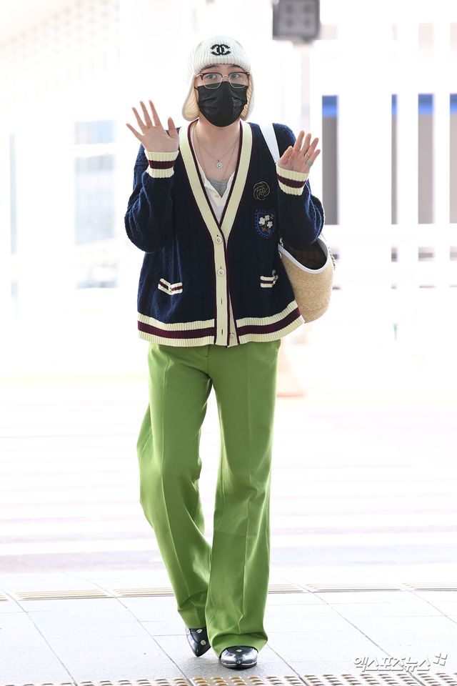 지드래곤, 팬들 향해 반가운 손짓