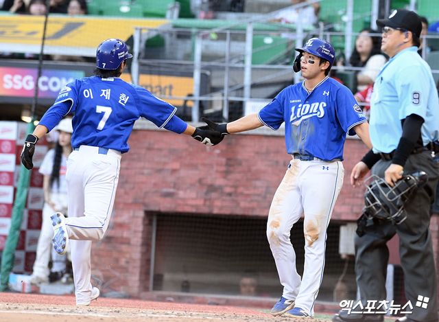 삼성 라이온즈 내야수 이재현(왼쪽)과 김영웅. 사진 엑스포츠뉴스 DB