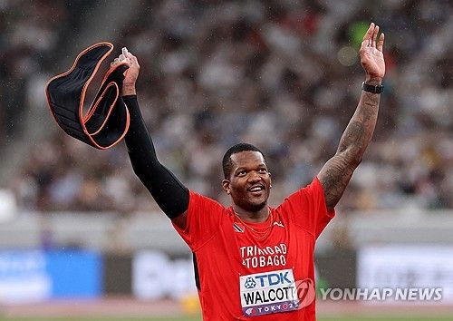 18일 일본 도쿄 국립경기장에서 진행된 2025 도쿄 육상세계선수권대회 6일 차 남자 창던지기 결선에서 케숀 월콧(트리니다드 토바고)가 88.16m를 던져 우승을 차지했다.&nbsp; 세계랭킹 4위인 월콧은 2012 런던 올림픽 금메달, 2016 리우 올림픽 동메달, 그리고 2024 파리 올림픽에서는 7위에 머무르며 점점 커리어가 꺾이고 있었다.&nbsp;연합뉴스