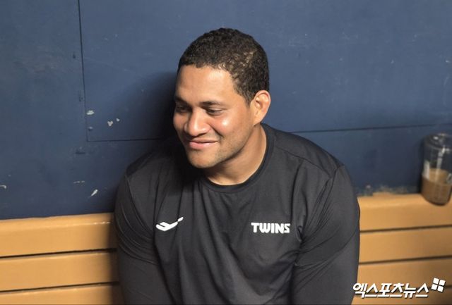 LG 트윈스 외국인 투수 요니 치리노스가 2일 서울 잠실야구장에서 열린 2025 신한 SOL Bank KBO리그 롯데와의 팀 간 15차전에 선발등판, 7이닝 무실점 호투로 팀 승리를 이끌었다. 사진 엑스포츠뉴스