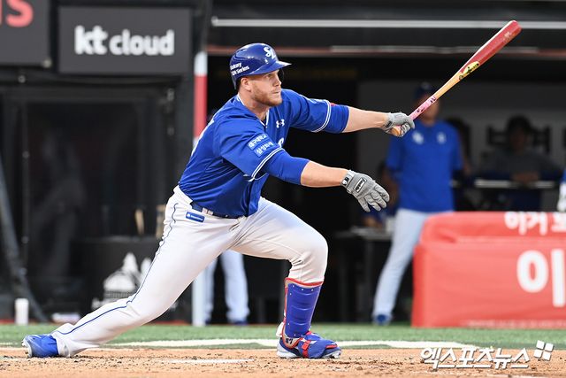 지난해 6월 28일 오후 수원KT위즈파크에서 열린 '2024 신한 SOL뱅크 KBO리그' 삼성 라이온즈와 KT 위즈의 경기, 4회초 삼성 맥키넌이 안타를 날리고 있다. 엑스포츠뉴스 DB