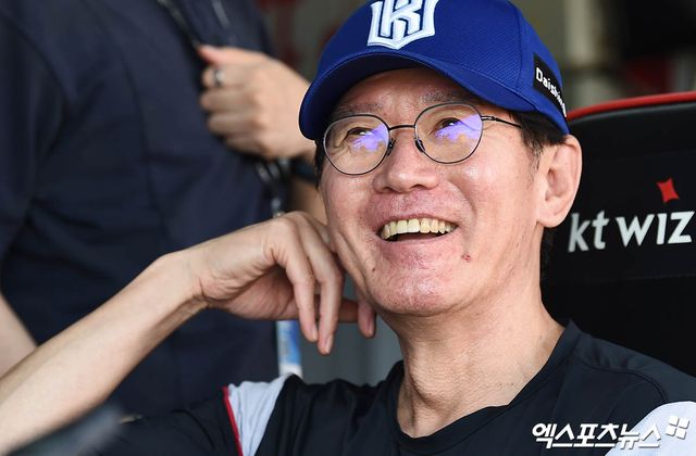 이강철 감독이 이끄는 KT 위즈가 23일 수원 KT위즈파크에서 열리는 2025 신한 SOL Bank KBO리그&nbsp;키움 히어로즈와의 팀 간 16차전에서 3연승에 도전한다. 사진 엑스포츠뉴스 DB
