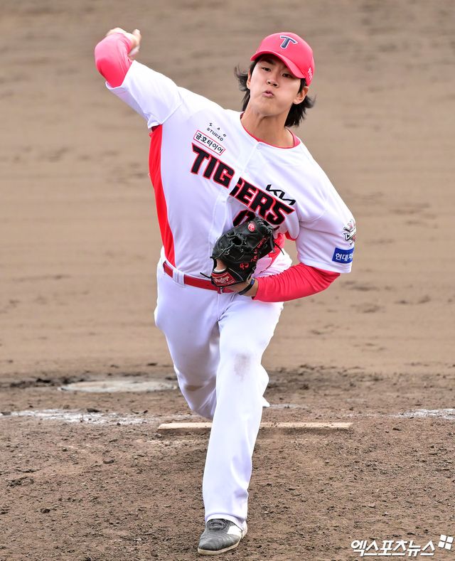 KIA 타이거즈 우완 파이어볼러 유망주 홍원빈이 최근 구단에 은퇴 의사를 전달, 선수 커리어를 마감하게 됐다. 사진 엑스포츠뉴스 DB