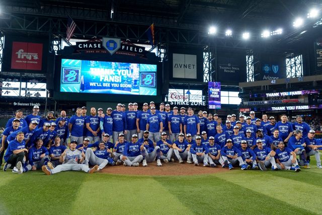 26일 미국 애리조나주 피닉스의 체이스필드에서 열린 2025 미국 메이저리그(MLB) LA 다저스와 애리조나 다이아몬드백스의 경기, 다저스가 8:0으로 승리하면서 내셔널리그 서부지구 우승을 확정했다. Imagn Images 연합뉴스