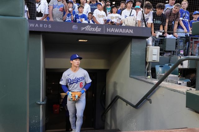 27일 미국 워싱턴주 시애틀의 T모바일파크에서 열린 2025 미국 메이저리그(MLB) LA 다저스와 시애틀 매리너스의 경기, 다저스가 3:2로 승리했다. 다저스 김혜성은 5번타자 겸 유격수로 선발 출전해 4타수 1안타를 기록했다. AP 연합뉴스