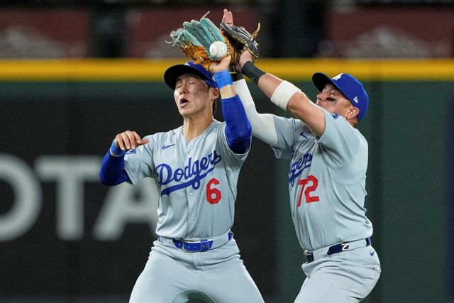 27일 미국 워싱턴주 시애틀의 T모바일파크에서 열린 2025 미국 메이저리그(MLB) LA 다저스와 시애틀 매리너스의 경기, 다저스가 3:2로 승리했다. 다저스 김혜성은 5번타자 겸 유격수로 선발 출전해 4타수 1안타를 기록했다. AP 연합뉴스