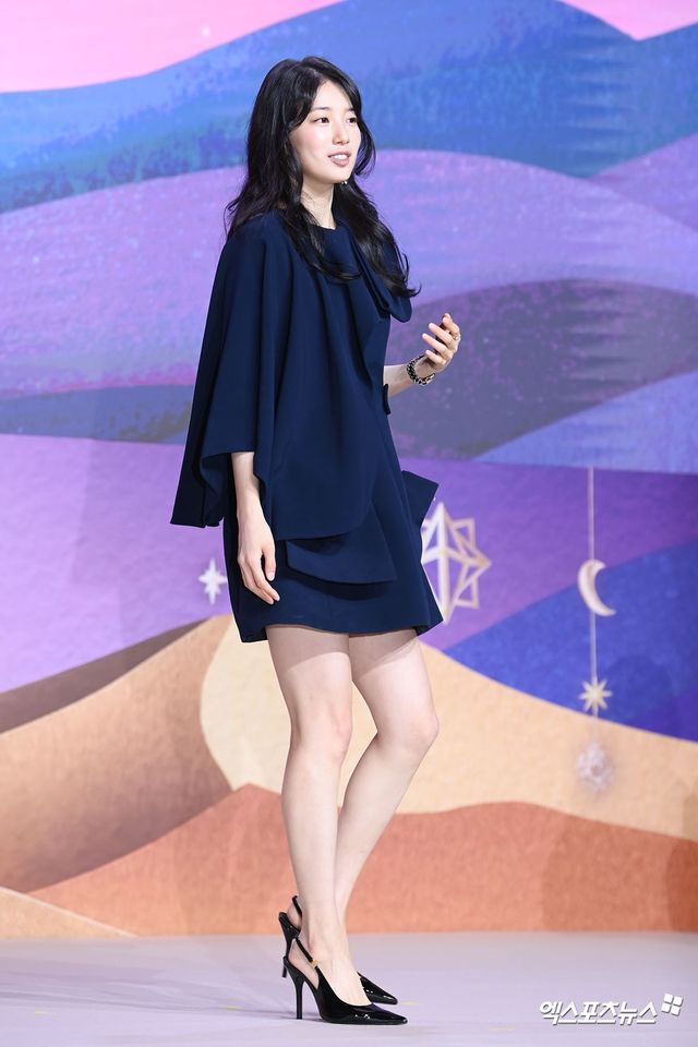 놀라운 미모로 등장하는 수지