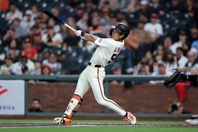 2025시즌을 마친 이정후(샌프란시스코 자이언츠)가 오는 30일 인천국제공항 제2터미널을 통해 귀국한다. 사진 연합뉴스