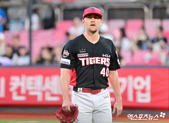 29일 오후 수원KT위즈파크에서 열린 '2025 신한 SOL Bank KBO리그' KIA 타이거즈와 KT 위즈의 경기, 2회말 수비를 마친 KIA 네일이 더그아웃으로 향하고 있다. 엑스포츠뉴스 DB