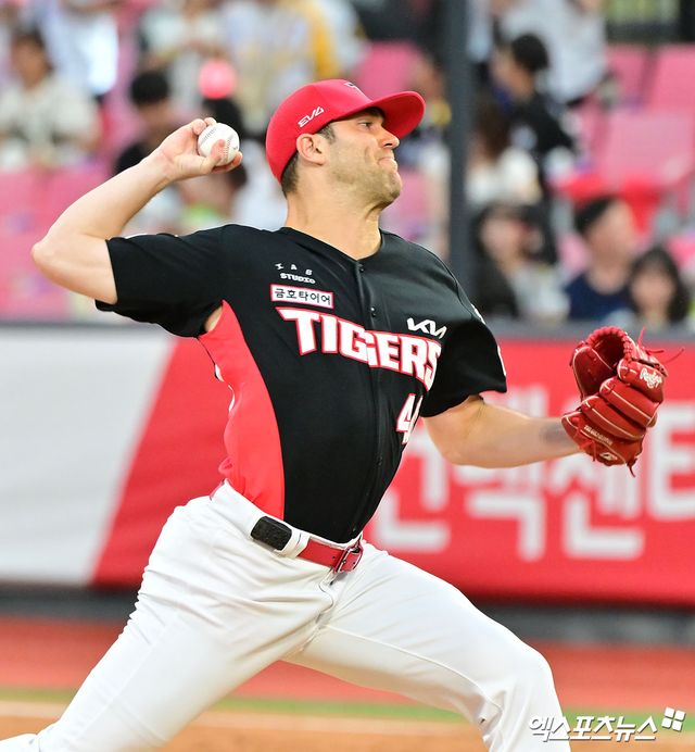 29일 오후 수원KT위즈파크에서 열린 '2025 신한 SOL Bank KBO리그' KIA 타이거즈와 KT 위즈의 경기, 1회말 KIA 선발투수 네일이 공을 힘차게 던지고 있다. 엑스포츠뉴스 DB
