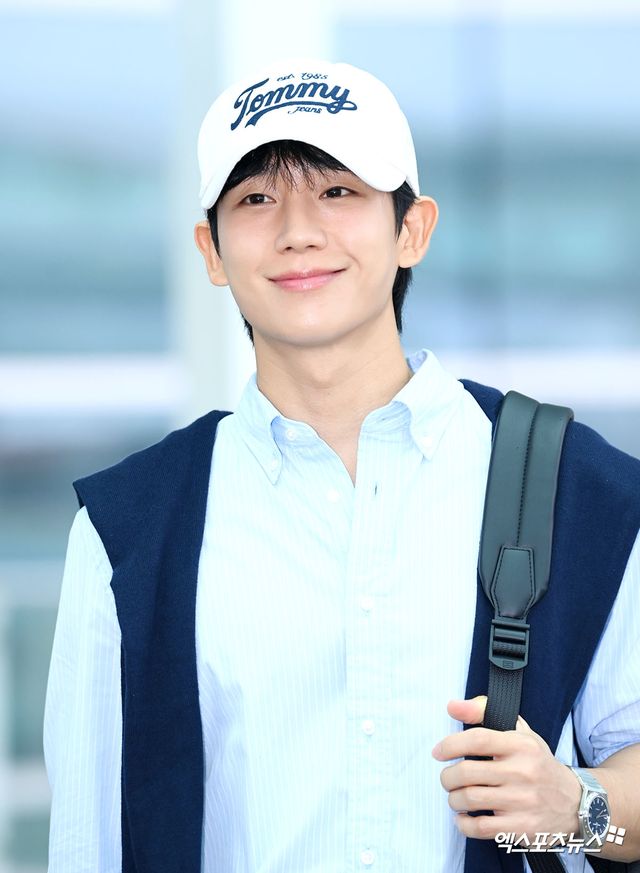 정해인 '예쁜 미소 활짝'