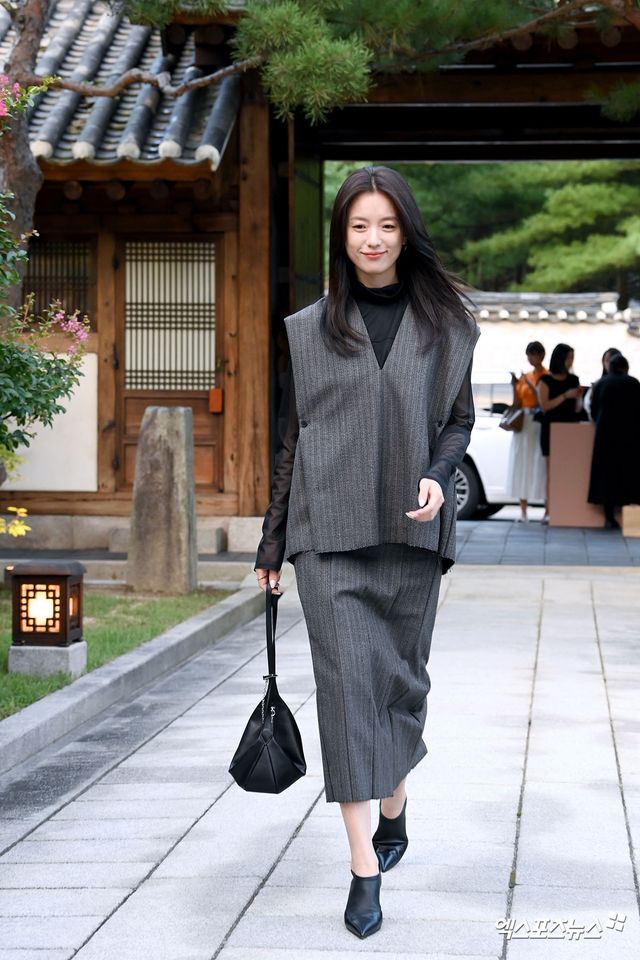 한효주 '드레스 여신의 반전 매력'