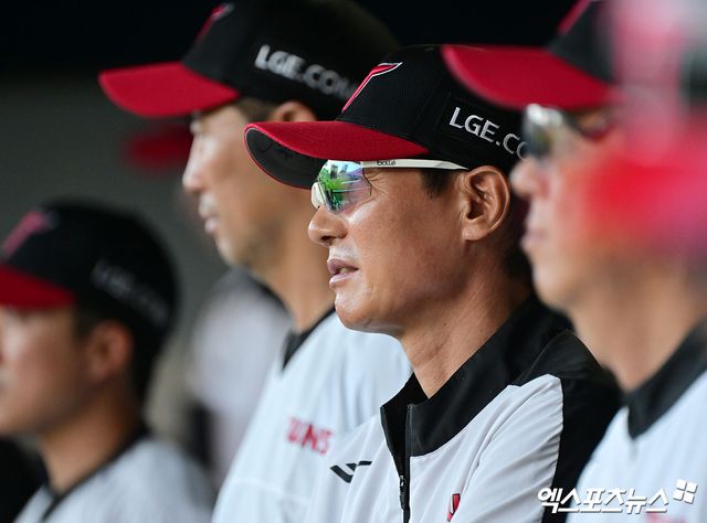 염경엽 감독이 이끄는 LG 트윈스가 지난 8일까지 2025시즌 KBO리그 1위를 질주 중이다. 사진 엑스포츠뉴스 DB