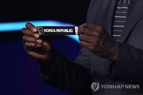 정몽규 회장은 1일 2026년 신년사를 통해 3대 혁신안(투명행정, 정도행정, 책임행정)을 기반으로 지속적인 개혁 작업 진행, 각급 대표팀 지원 최선, 코리아풋볼파크의 문화 선도 플랫폼 안착, 아시안컵 유치 노력 등을 약속했다. 특히 오는 6월에 개최되는 2026년 국제축구연맹(FIFA) 북중미 월드컵에서 홍명보 감독이 이끄는 대한민국 축구 국가대표팀이 원정 월드컵 역대 최고 성적을 낼 수 있도록 지원을 아끼지 않을 것이라고 다짐했다. 연합뉴스