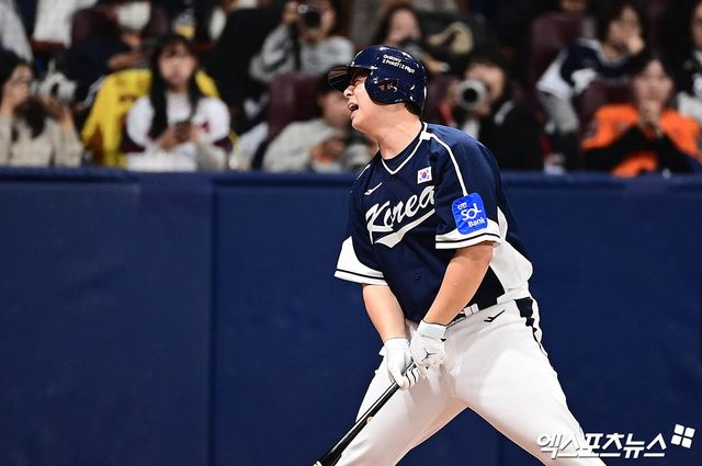 지난해 11월 9일 오후 서울 구로구 고척스카이돔에서 열린 '2025 NAVER K-BASEBALL SERIES' 대한민국과 체코의 야구대표팀 평가전 경기, 6회초 2사 만루 한국 노시환이 스트라이크 판정에 아쉬워하고 있다. 엑스포츠뉴스 DB
