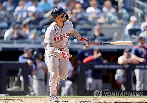 보스턴 레드삭스에서 뛰고 있는 베네수엘라 출신 포수 카를로스 바에스가 부상과 수술 여파에 따른 보험 거부로 2026 월드베이스볼클래식(WBC) 출전이 불발됐다. 사진 연합뉴스