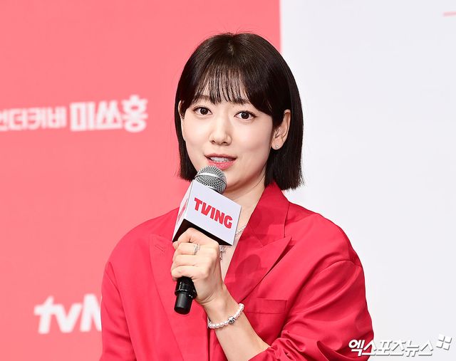 엑스포츠뉴스 박지영 기자, 배우 박신혜가 '언더커버 미쓰홍' 제작발표회에 참석했다.