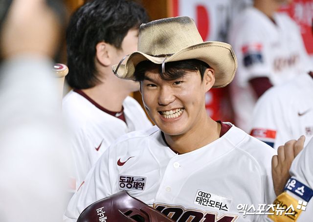 지난해 12월 국군체육부대(상무)에서 군 복무를 마치고 전역한 키움 히어로즈 핵심 유망주 박찬혁. 사진 엑스포츠뉴스 DB