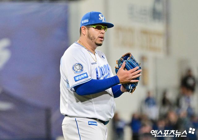 삼성 라이온즈 외국인 투수 아리엘 후라도가 파나마 국가대표로 2026 월드베이스볼클래식(WBC)에 참가한다. 삼성 구단은 13일 2026 스프링캠프 일정을 발표하며 "후라도가 파나마 대표팀에 합류할 예정이며 대회 결과에 따라 캠프 합류 시기가 달라질 전망"이라고 전했다. 엑스포츠뉴스 DB