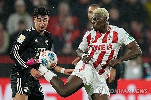 바이에른 뮌헨이 김민재의 결승포에 힘입어 FC쾰른을 꺾고 17경기 무패를 질주했다. 어느덧 2위 보루시아 도르트문트와의 승점 차는 11점으로 벌어졌다. 지난 시즌에 이어 두 시즌 연속 리그 우승에 도전하고 있는 뮌헨의 시야에 벌써 우승이 들어오기 시작했다. 뮌헨이 지금의 페이스를 유지한다면 이변이 없는 이상 이번 시즌에도 리그 정상에 오를 게 유력해 보인다. 사진 연합뉴스