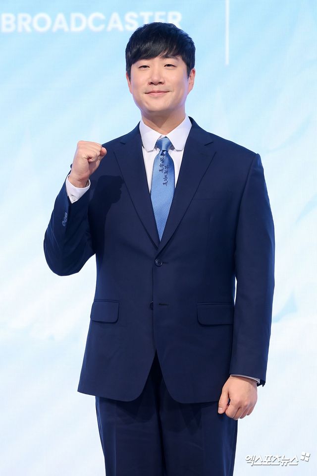 14일 오후 서울 영등포구 페어몬트 앰배서더 서울에서 JTBC '2026 밀라노·코르티나 동계올림픽' 기자간담회가 열렸다. JTBC는 내달 6일 막을 여는 2026 밀라노·코르티나 동계올림픽 단독 중계를 맡았다. 대회 개막에 앞서 배성재 캐스터를 비롯해 곽준석 JTBC 편성전략실장, 성승헌 캐스터, 이승훈, 곽윤기, 김아랑, 윤성빈 해설위원이 자리에 참석해 질의응답에 응했다. 이날 배성재 캐스터는 새벽에도 시청자들이 활기차게 즐길 수 있는 중계를 약속했다. 페어몬트 앰배서더 서울, 고아라 기자