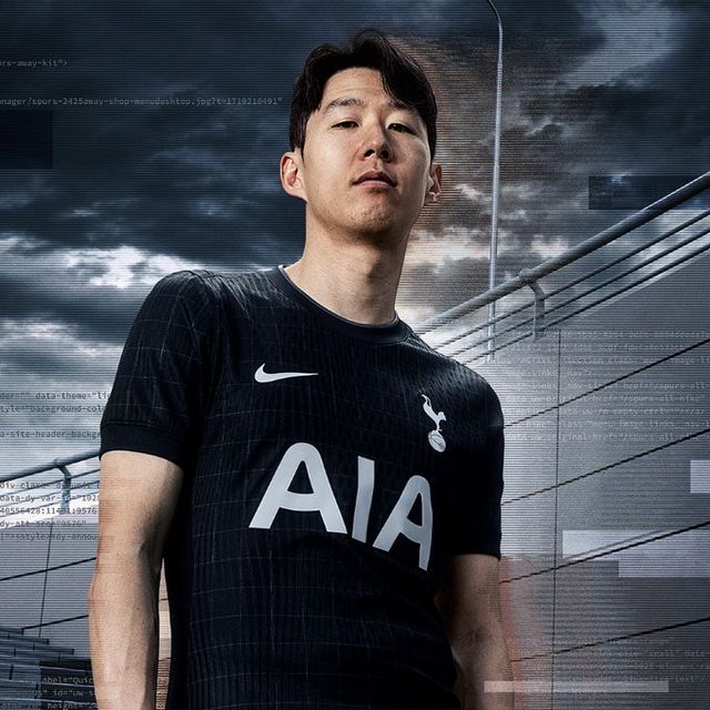 사우디아라비아 구단 알이티하드가 2023년 '축구의 신' 리오넬 메시(인터 마이애미)와 한국 최고의 스타 손흥민(LAFC)을 동시에 영입해 꿈의 라인업을 구축하려 했던 사실이 재조명되고 있다. 두 선수를 위해 준비했던 금액만 무려 2조6000억원에 달했던 것으로 알려졌다. SNS