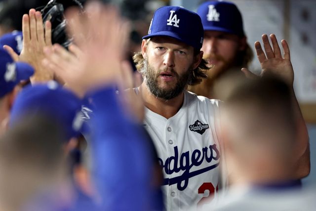 지난 시즌을 끝으로 현역 은퇴를 선언한 레전드 투수 클레이튼 커쇼가 2026 월드베이스볼클래식(WBC)에서 다시 마운드에 오른다. 연합뉴스