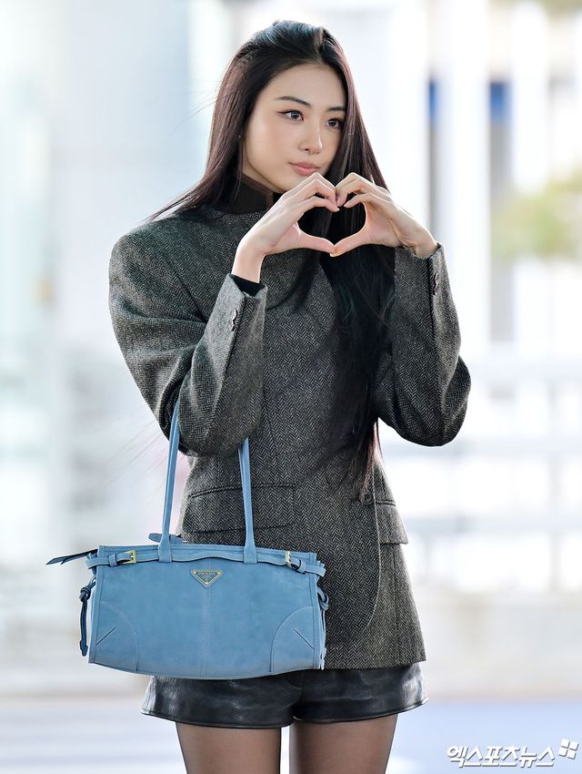 미야오 가원이 출국하고 있다.