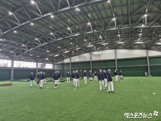 김태형 감독이 이끄는 롯데 자이언츠가 2026시즌을 준비하는 스프링캠프를 대만 타이난과 일본 미야자키에서 실시한다. 사진 엑스포츠뉴스 DB