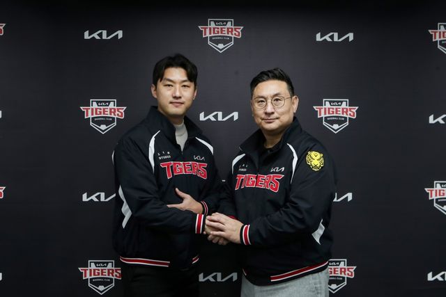 KIA 타이거즈가 투수 홍건희와 연봉 6억5000만원, 인센티브 5000만원 등 총액 7억원에 1년 계약을 체결했다. KIA 타이거즈