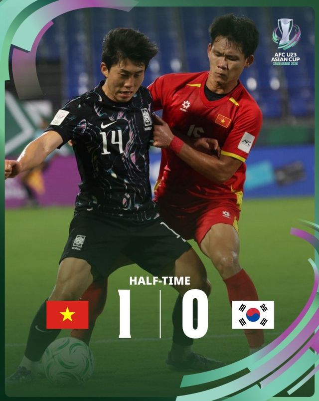 이민성 감독이 이끄는 대한민국 23세 이하(U-23) 축구 국가대표팀은 24일(한국시간) 사우디아라비아 제다의 킹 압둘라 스포츠 시티 홀 스타디움에서 열린 베트남과의 2026 아시아축구연맹(AFC) U-23 아시안컵 3·4위전에서 1-2로 패했다. 이날 이민성호는 김상식 감독이 이끄는 베트남에 전반 30분 선제골을 허용해 0-1로 끌려갔다. 이후 후반 24분 김태원의 동점골로 균형을 맞췄지만 후반 26분 프리킥 상황에서 실점해 졌다. 이날 패배로 한국 U-23 대표팀은 처음으로 공식전에서 베트남에 패했을 뿐만 아니라 최초로 2골 이상 허용했다. AFC