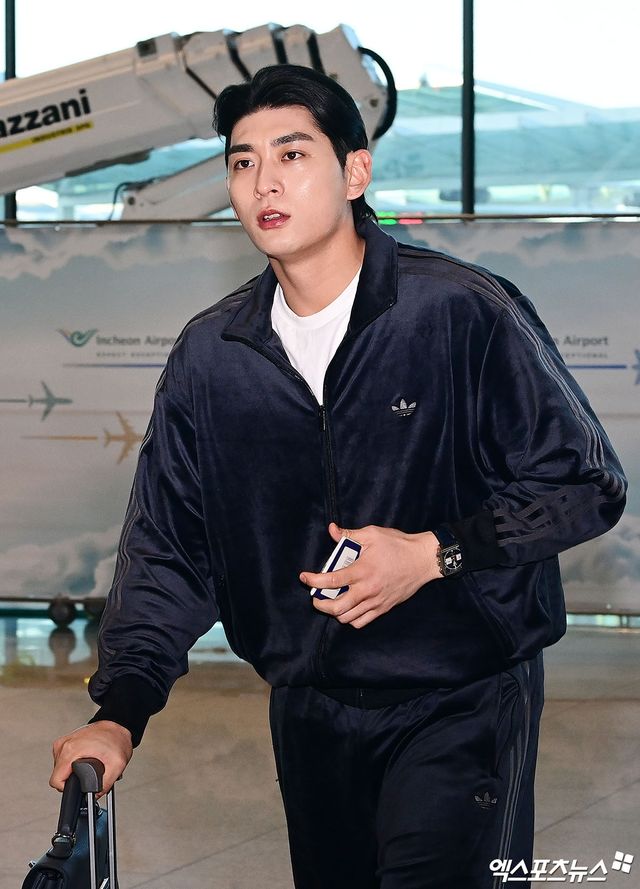 미국 메이저리그 샌프란시스코 자이언츠에서 뛰고 있는 이정후의 수비 포지션이 2026시즌부터 우익수로 이동될 것으로 보인다. 샌프란시스코 구단은 27일(한국시간) 2021시즌 내셔널리그 외야수 부문 골드글러브 수상자 해리슨 베이더를 영입했다. 사진 엑스포츠뉴스 DB