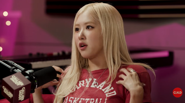 유튜브 'Call Her Daddy'