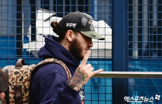 토론토 블루제이스가 코디 폰세의 2026 월드베이스볼클래식(WBC) 참가를 최종 허가했다. 토론토 지역 매체 '블루제이스 센트럴'에 따르면, 벤지 힐 멕시코 야구대표팀 감독은 'KBO리그 MVP 출신인 폰세가 토론토로부터 WBC 출전 허가를 받았다. 모든 절차가 마무리되는 대로 멕시코 대표팀 로스터에 공식 포함될 것'이라 밝혔다. 엑스포츠뉴스 DB